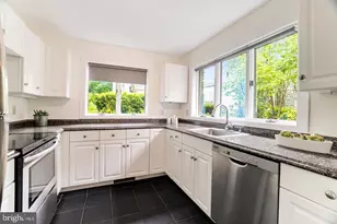 9324 Georgetown Pike, Great Falls, VA 22066 - Photo 38