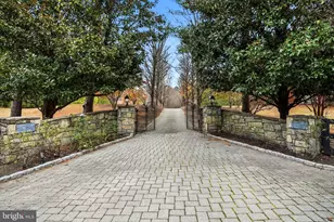 9324 Georgetown Pike, Great Falls, VA 22066 - Photo 6