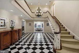 9324 Georgetown Pike, Great Falls, VA 22066 - Photo 14