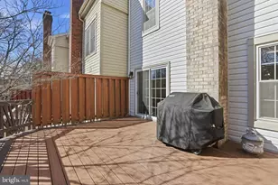 8027 Tanworth Ct, Springfield, VA 22152 - Photo 24