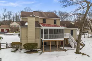 12017 Sugarland Valley Dr, Herndon, VA 20170 - Photo 56