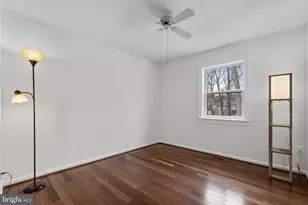 12017 Sugarland Valley Dr, Herndon, VA 20170 - Photo 38