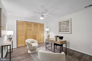 12017 Sugarland Valley Dr, Herndon, VA 20170 - Photo 40