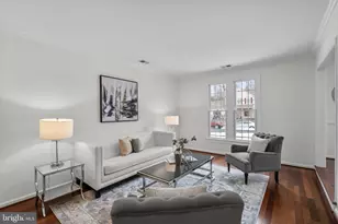 12017 Sugarland Valley Dr, Herndon, VA 20170 - Photo 8