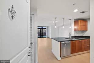 2451 Midtown Ave, Alexandria, VA 22303 - Photo 2