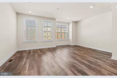 13039 Hattontown Square, Herndon, VA 20171 - Photo 18