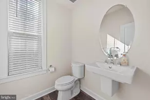 13039 Hattontown Square, Herndon, VA 20171 - Photo 30