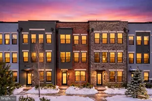 13039 Hattontown Square, Herndon, VA 20171 - Photo 1