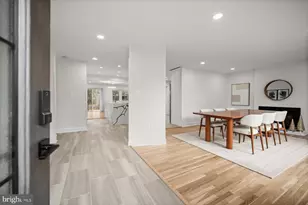 515 Woodland Ct NW, Vienna, VA 22180 - Photo 2