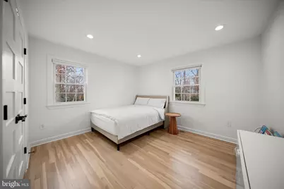 515 Woodland Court NW, Vienna, VA 22180 - Photo 12