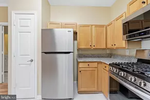 13331 Connor Dr, Centreville, VA 20120 - Photo 18