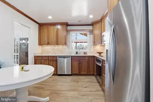 2007 Cool Spring Dr, Alexandria, VA 22308 - Photo 10