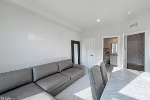 4456 Sulford Ter, Chantilly, VA 20151 - Photo 8