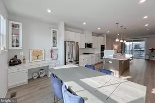 4456 Sulford Ter, Chantilly, VA 20151 - Photo 16