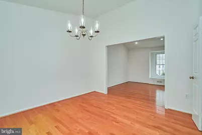 13715 Eastcliff Circle, Centreville, VA 20120 - Photo 8