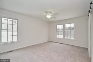 13715 Eastcliff Cir, Centreville, VA 20120 - Photo 12