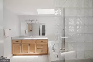 6015 Good Lion Ct, Alexandria, VA 22315 - Photo 28