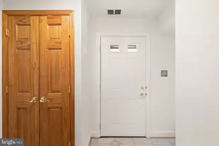 1838 Golf View Ct, Reston, VA 20190 - Photo 4