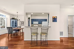 12304 Fort Buffalo Cir, Fairfax, VA 22033 - Photo 8