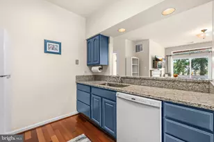 12304 Fort Buffalo Cir, Fairfax, VA 22033 - Photo 12