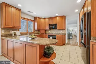 1326 Stourhead Ct, Herndon, VA 20170 - Photo 16