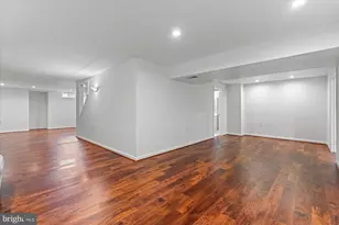 8812 Surrey Ct, Alexandria, VA 22309 - Photo 34