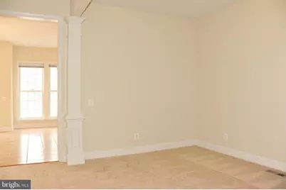 2492 Terra Cotta Circle, Herndon, VA 20171 - Photo 8