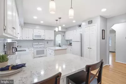 11316 Robert Carter Road, Fairfax Station, VA 22039 - Photo 6