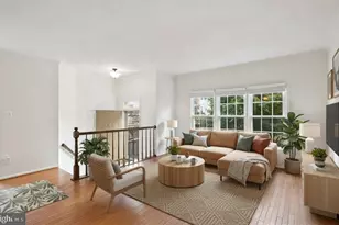 4020 Gregg Ct, Fairfax, VA 22033 - Photo 2