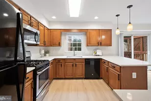 4020 Gregg Ct, Fairfax, VA 22033 - Photo 12