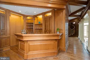 8537 Old Dominion Dr, McLean, VA 22102 - Photo 14