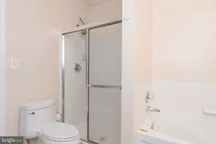 8183 Carnegie Hall Ct, Vienna, VA 22180 - Photo 14