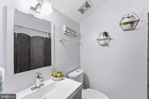 8142 Carrleigh Pkwy, Springfield, VA 22152 - Photo 14