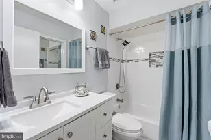 8142 Carrleigh Pkwy, Springfield, VA 22152 - Photo 22