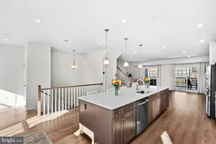 14522 George Carter Way, Chantilly, VA 20151 - Photo 8