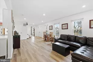 7923 Lake Pleasant Dr, Springfield, VA 22153 - Photo 14