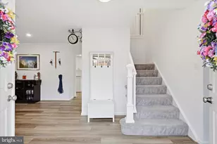 7923 Lake Pleasant Dr, Springfield, VA 22153 - Photo 2