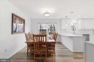 7923 Lake Pleasant Dr, Springfield, VA 22153 - Photo 10