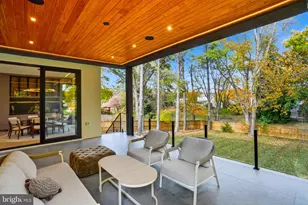 9408 Old Courthouse Rd, Vienna, VA 22182 - Photo 32