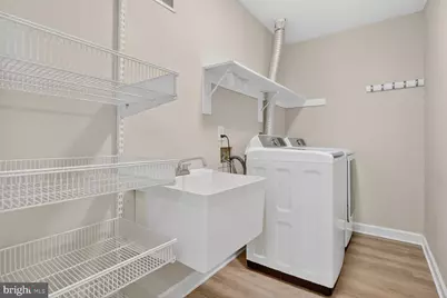 8110 Meadow Springs Court, Vienna, VA 22182 - Photo 20