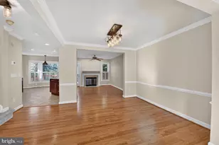 8110 Meadow Springs Ct, Vienna, VA 22182 - Photo 8