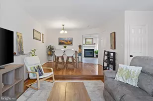 6940 Compton Ln, Centreville, VA 20121 - Photo 20