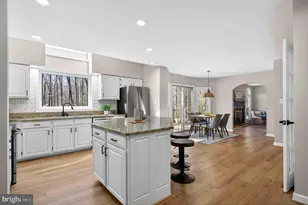 6220 Winslow Ct, Fairfax Station, VA 22039 - Photo 12