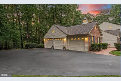 6220 Winslow Court, Fairfax Station, VA 22039 - Photo 2