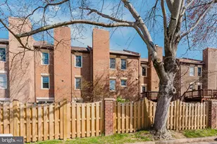 10151 Turnberry Pl, Oakton, VA 22124 - Photo 46
