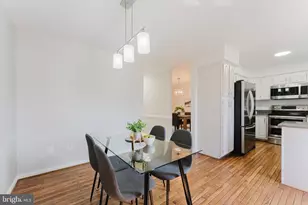 10151 Turnberry Pl, Oakton, VA 22124 - Photo 18