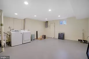 8921 Braeburn Dr, Annandale, VA 22003 - Photo 48