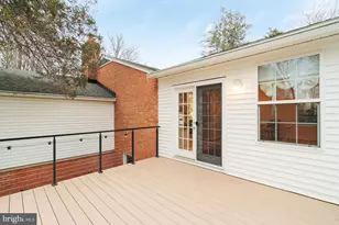 8921 Braeburn Dr, Annandale, VA 22003 - Photo 22