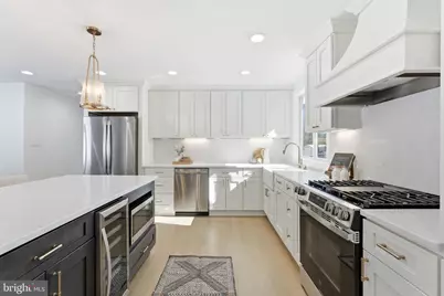 8615 Kerry Lane, Springfield, VA 22152 - Photo 8