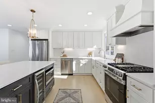 8615 Kerry Ln, Springfield, VA 22152 - Photo 8